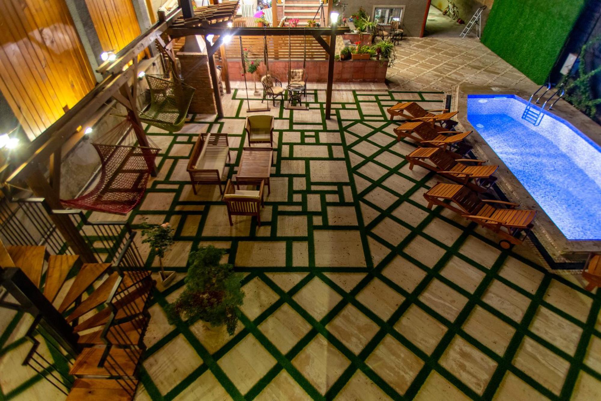 Hotel Wanderholic à Telavi Extérieur photo